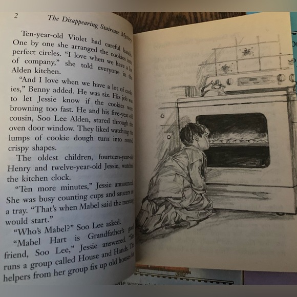 The Boxcar Children Vintage Book Bundle - Picture 3 of 6